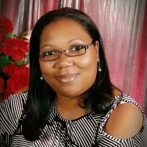 Meet your Posher, Tina